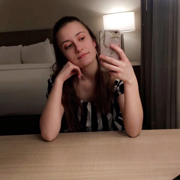 Meet your Posher, Dalaney - Picture 1 of 1